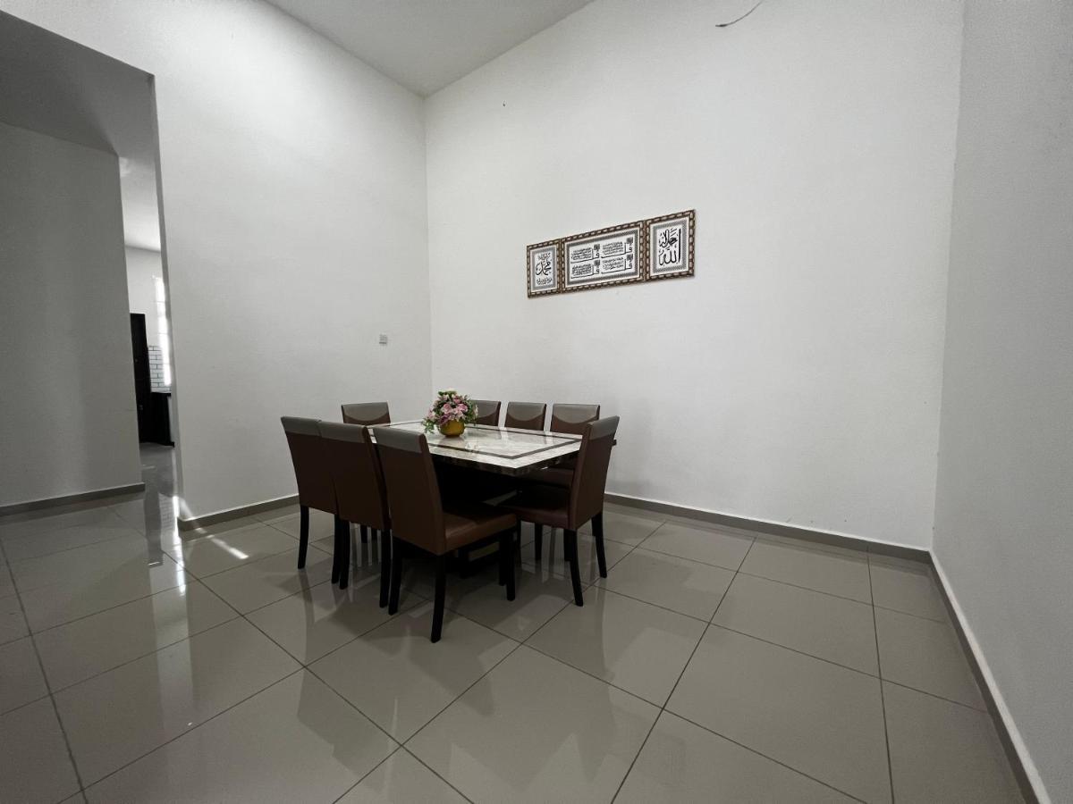 Homestay Sejahtera Pool Pokok Sena Ngoại thất bức ảnh